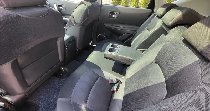 Nissan Qashqai cena 35700 przebieg: 200000, rok produkcji 2012 z Wyrzysk małe 137